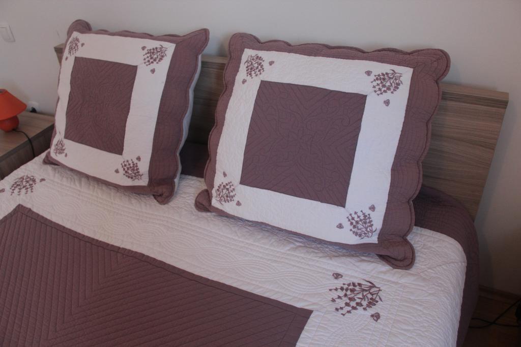 Villa Iris Apartments Seget Vranjica Bagian luar foto